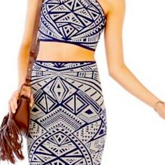 BCBG Skirt & Crop Top Set | Geometric Blue & Tan | Stretch Body Contour | Small - Picture 2 of 8